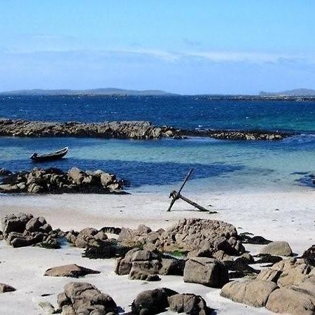 Decourcey'S Hazelbrook Farmhouse B&B Cleggan Bagian luar foto