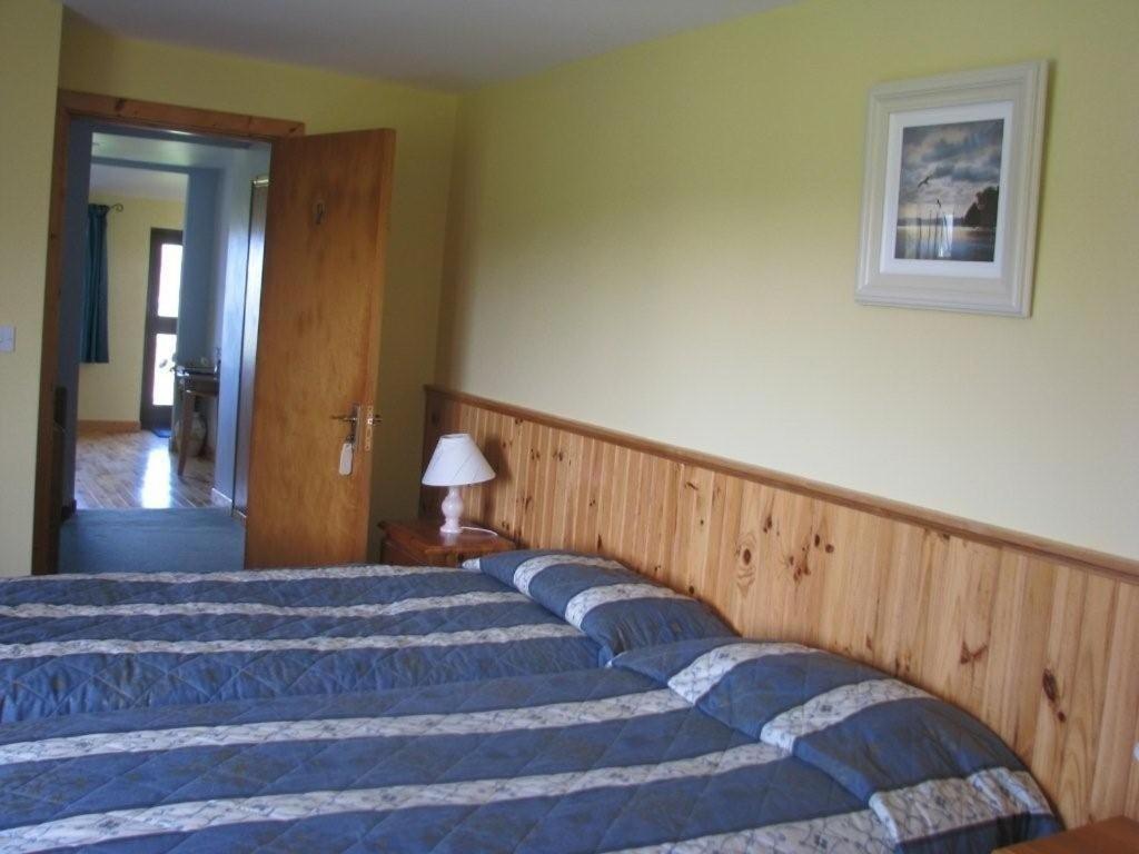 Decourcey'S Hazelbrook Farmhouse B&B Cleggan Ruang foto
